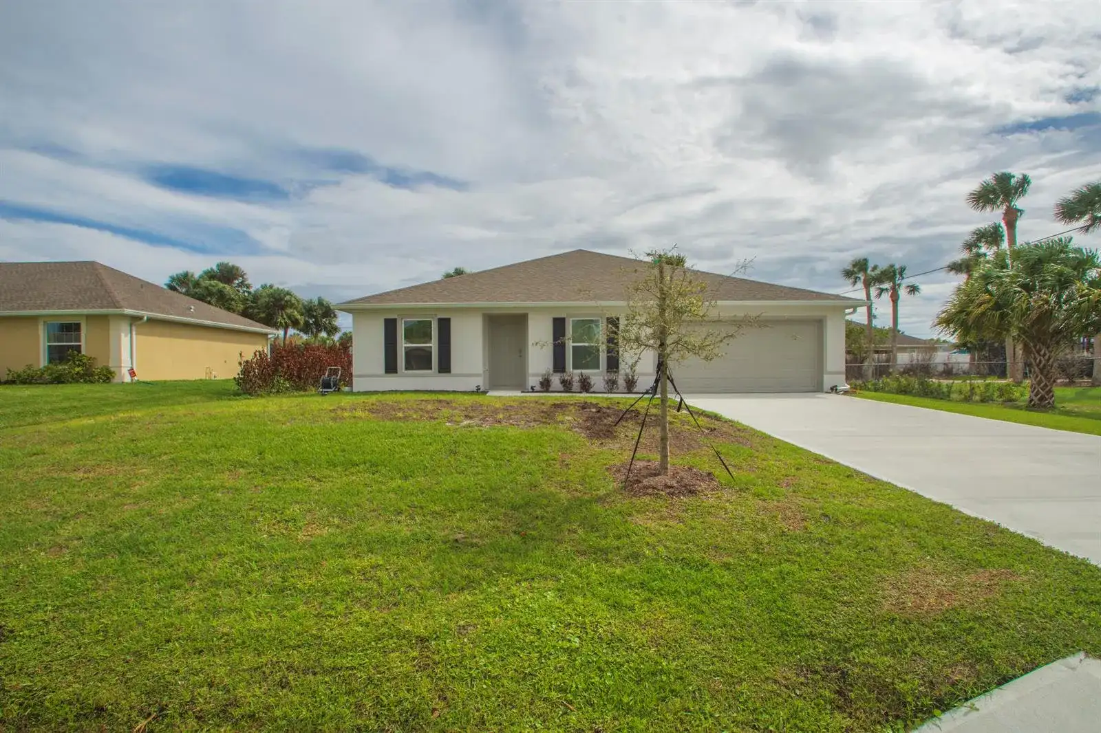450 Kendall Avenue, Sebastian FL 32958 photo 5