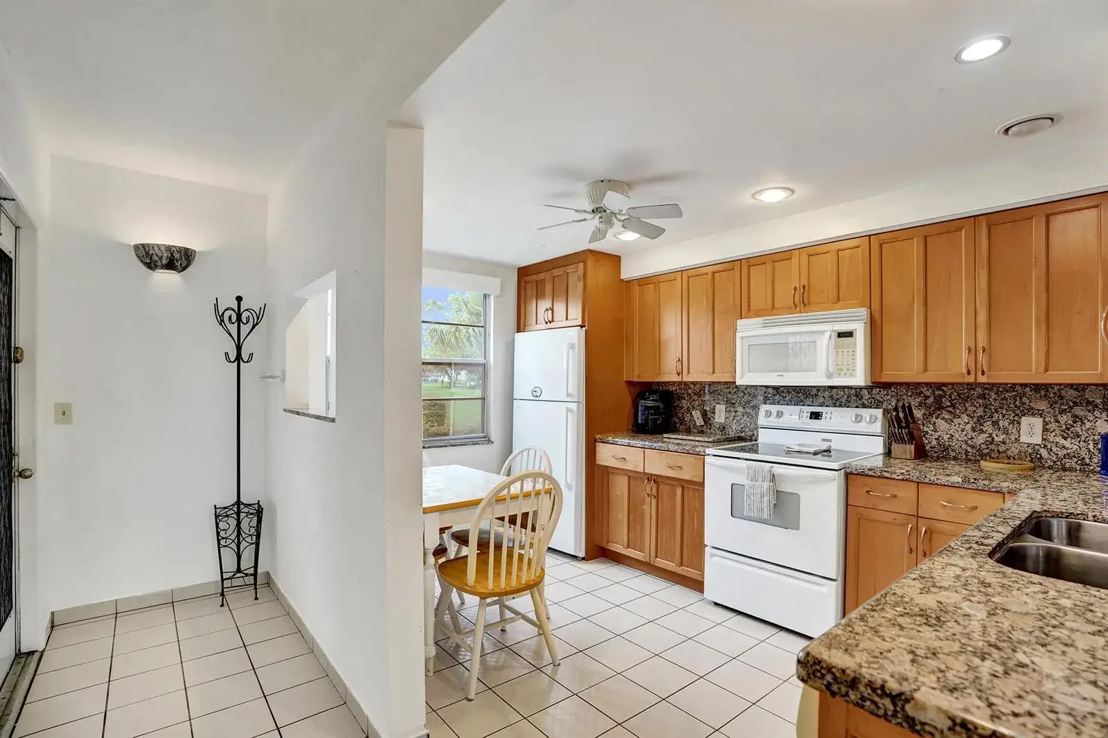 1020 Lincoln, Boca Raton FL 33434 photo 4
