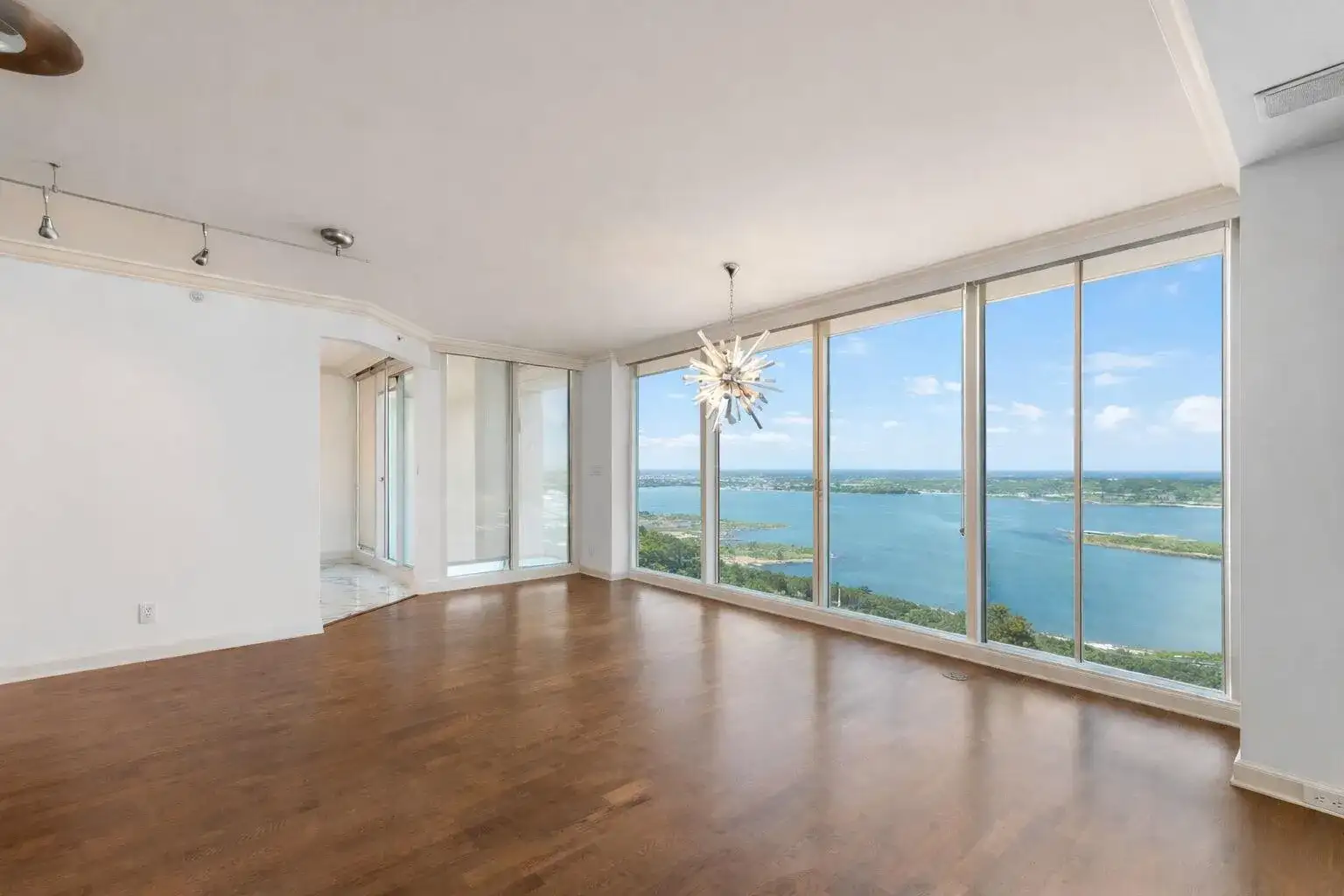 529 S Flagler Drive, West Palm Beach FL 33401 photo 2