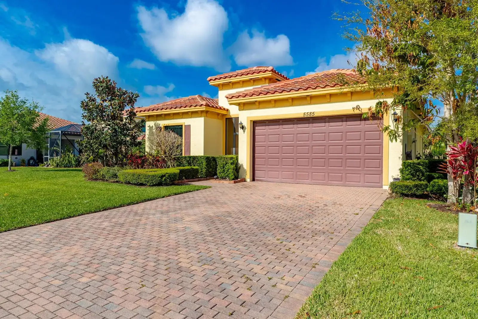 5585 40th Avenue, Vero Beach FL 32967 photo 3