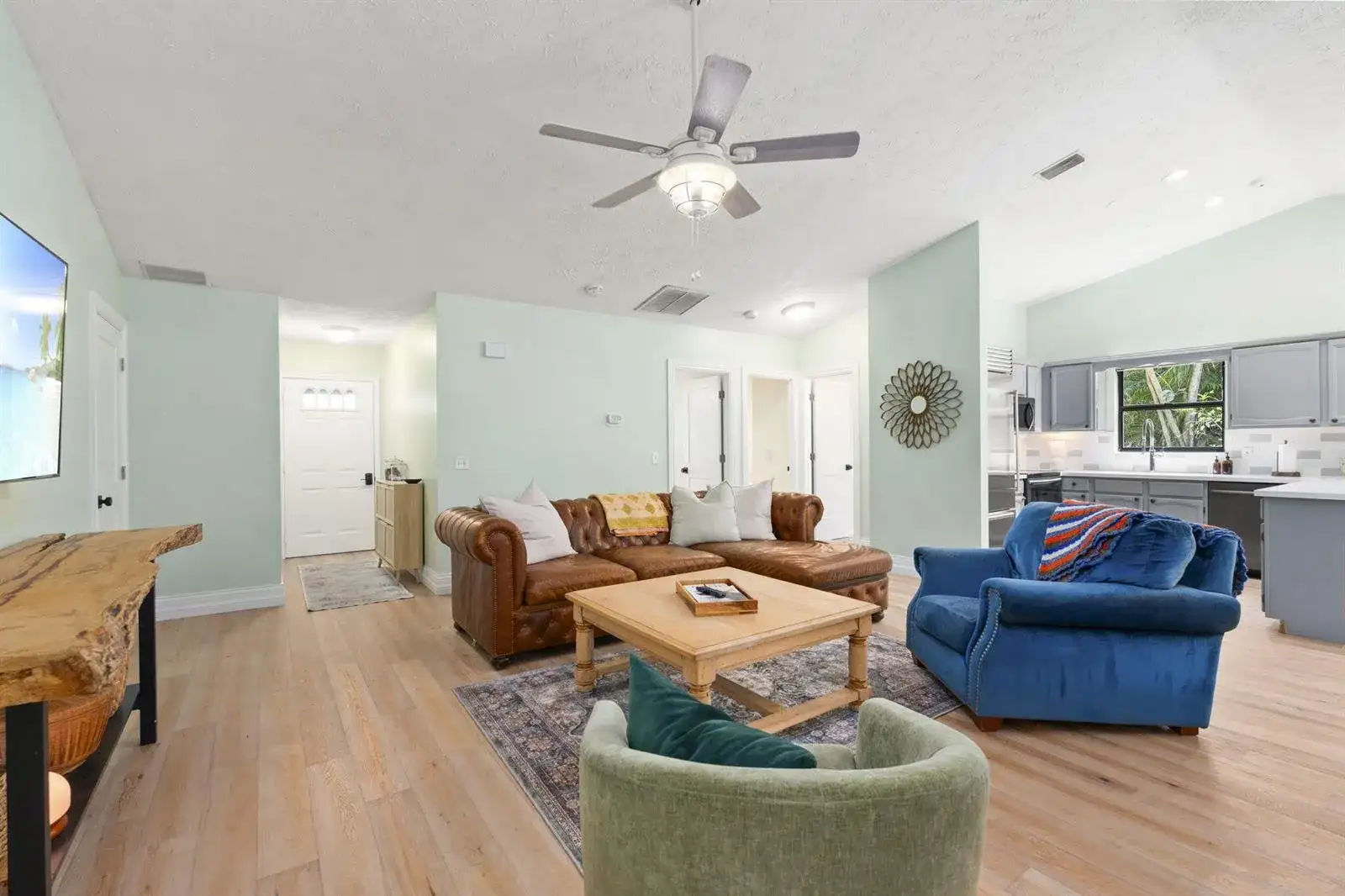1904 NE Avenida Dracaena, Jensen Beach FL 34957 photo 3