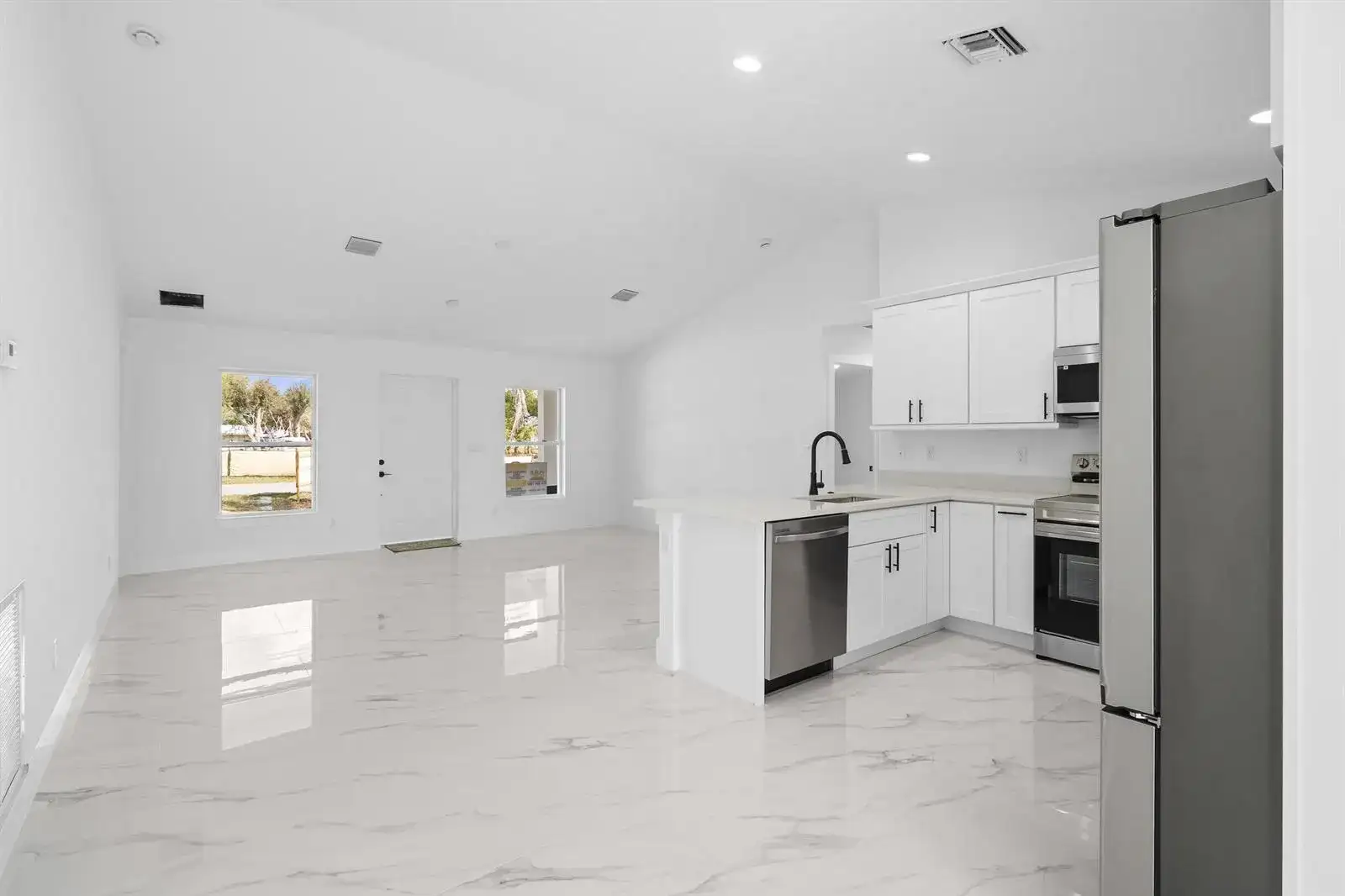 21483 NW 262nd Street, Okeechobee FL 34972 photo 3