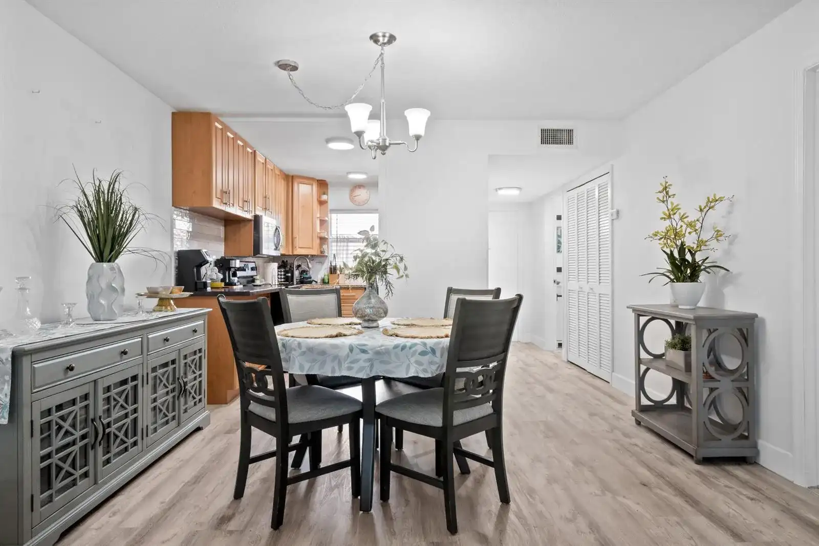 9350 Sunrise Lakes Boulevard # 205, Sunrise FL 33322