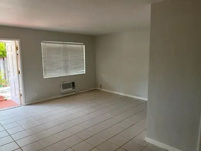 1129 NE 17th Terrace # 4, Fort Lauderdale FL 33304