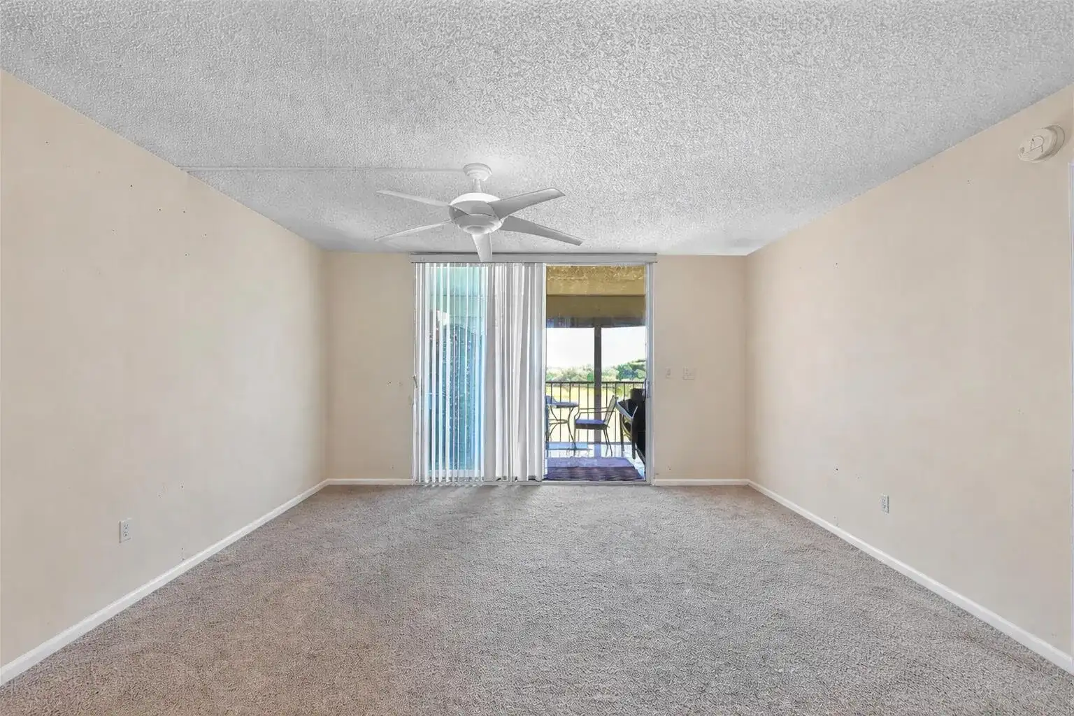 4570 NW 18th Avenue # 604, Deerfield Beach FL 33064 photo 4