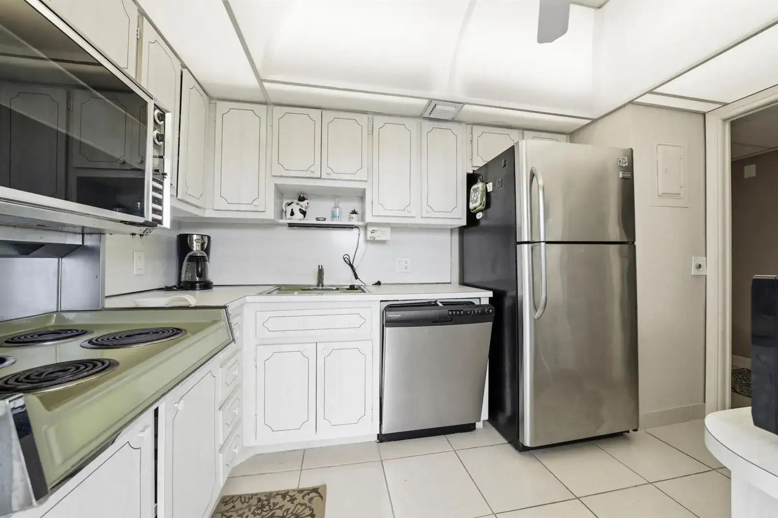 3100 N Palm Aire Drive # 208, Pompano Beach FL 33069 photo 4