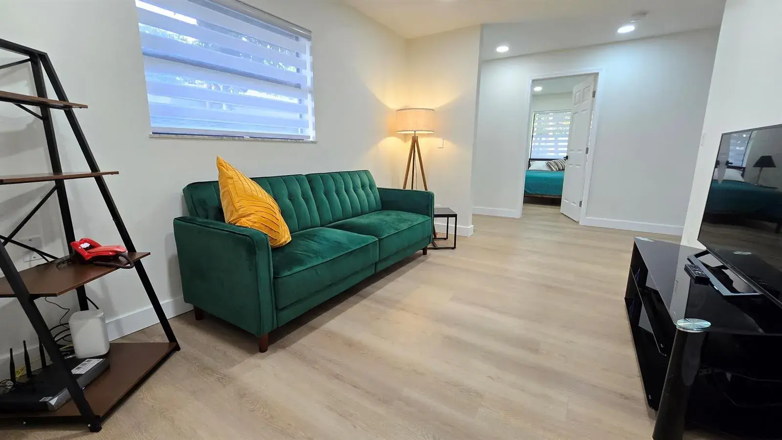 1236 NE 12th Avenue # B, Fort Lauderdale FL 33304