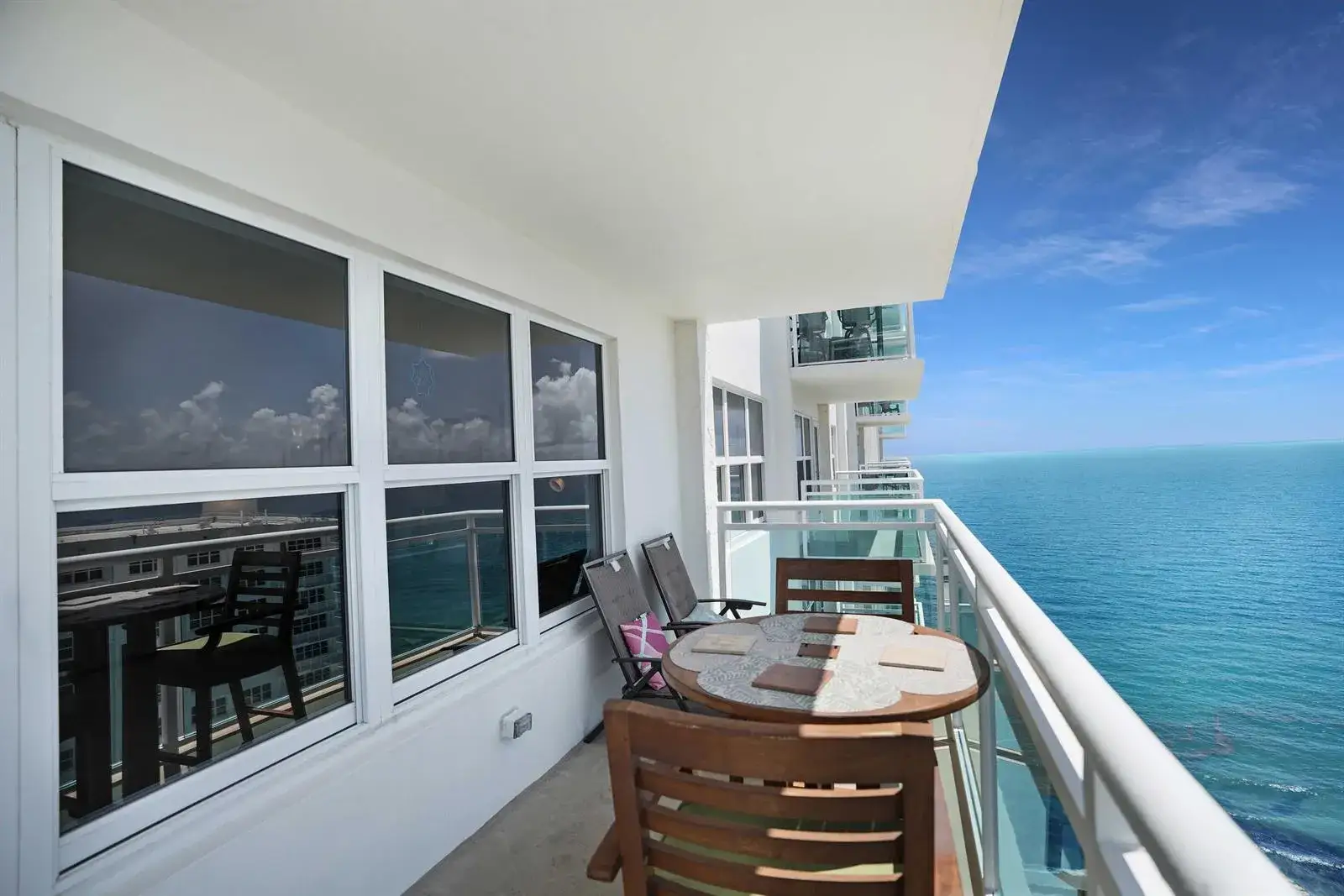 3900 Galt Ocean Drive # 2204, Fort Lauderdale FL 33308
