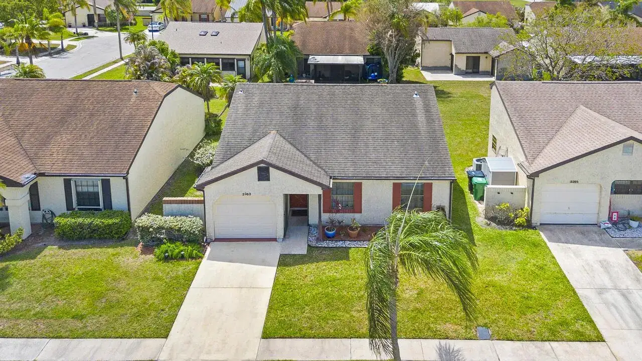 2363 SE Breckenridge Circle, Port St. Lucie FL 34952