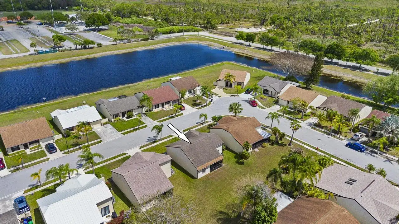 2363 SE Breckenridge Circle, Port St. Lucie FL 34952 photo 5