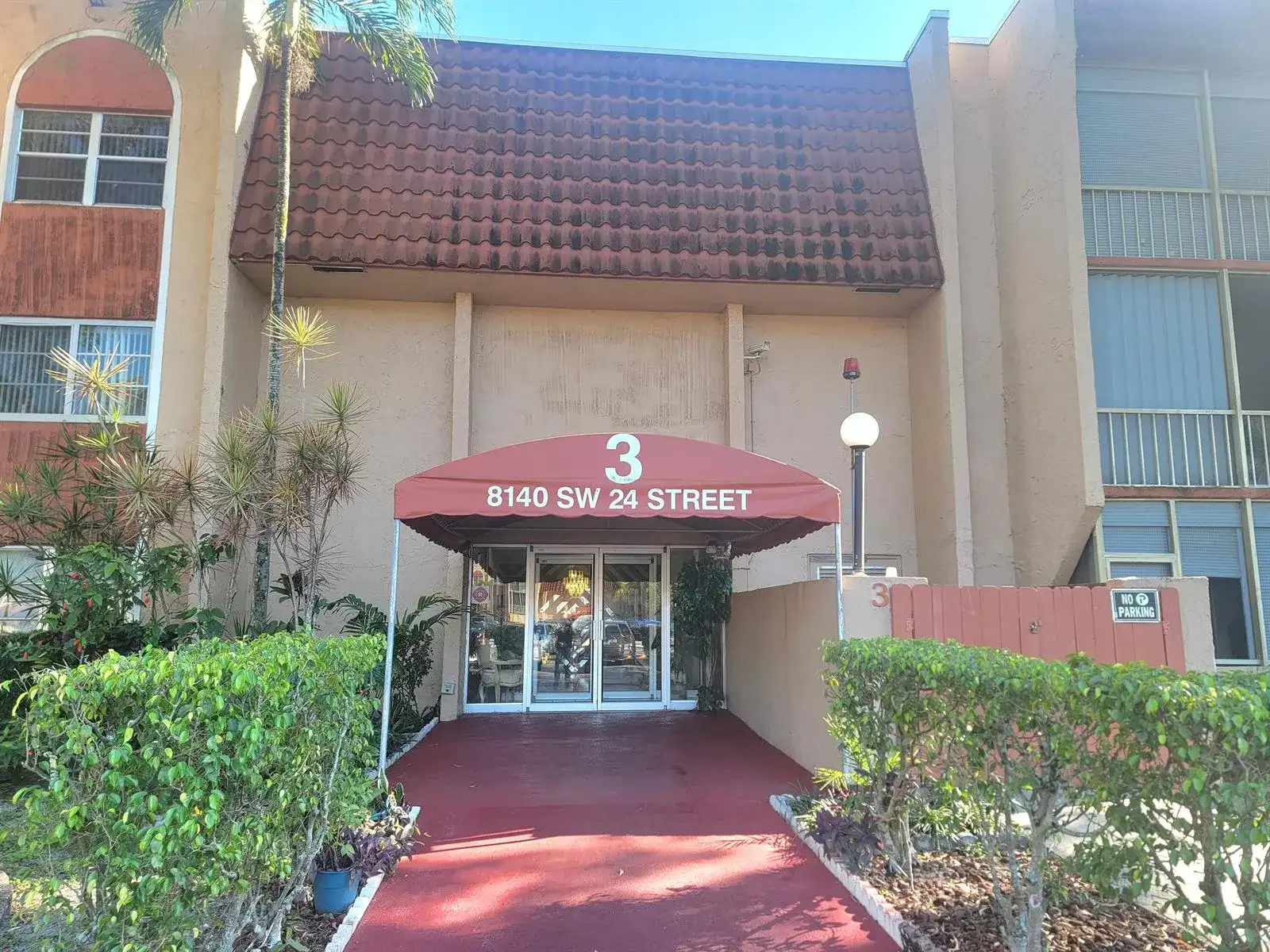 8140 SW 24th Street Unit 215, North Lauderdale FL 33068 photo 2
