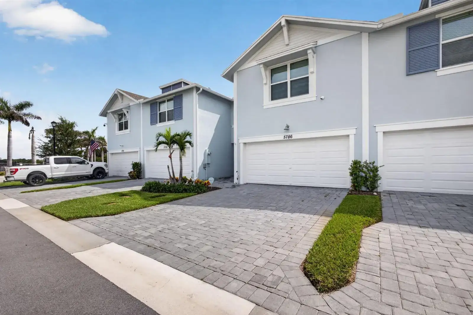 5786 SE Edgewater Circle, Stuart FL 34997 photo 2