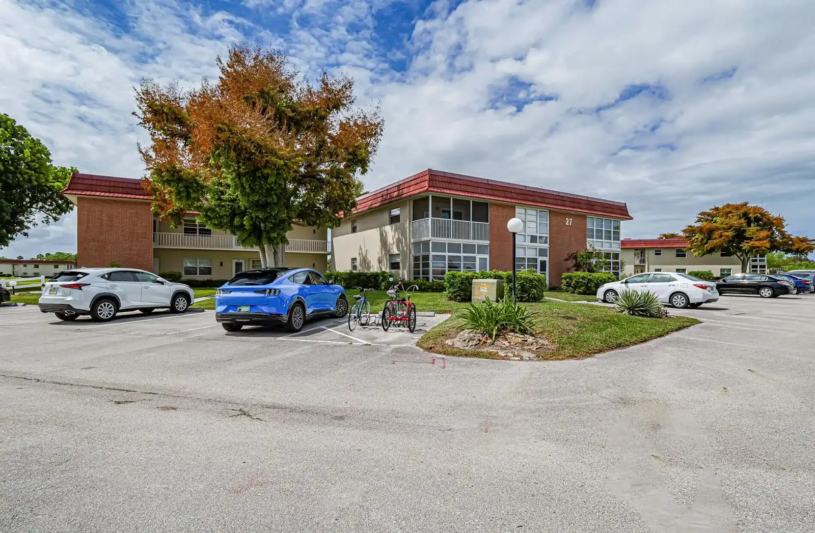 27 Pine Arbor Lane # 205, Vero Beach FL 32962