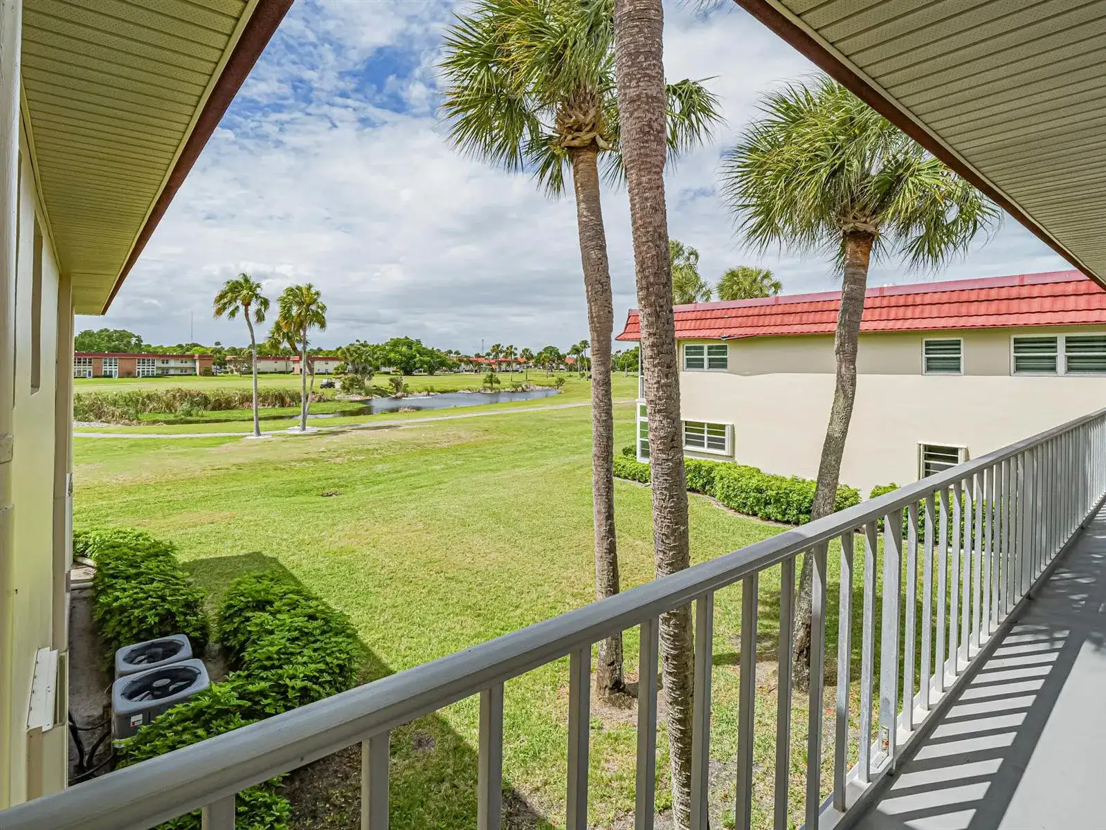 27 Pine Arbor Lane # 205, Vero Beach FL 32962 photo 3