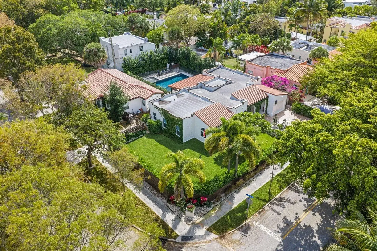 706 Sunset Road, West Palm Beach FL 33401