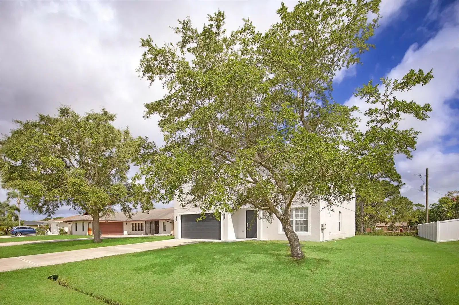 617 SE Karrigan Terrace, Port St. Lucie FL 34983 photo 3