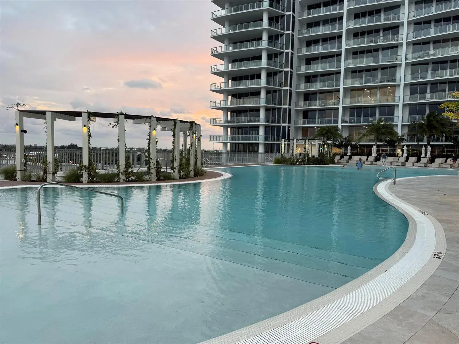 220 Lake Shore Drive Unit 1505, Lake Park FL 33403