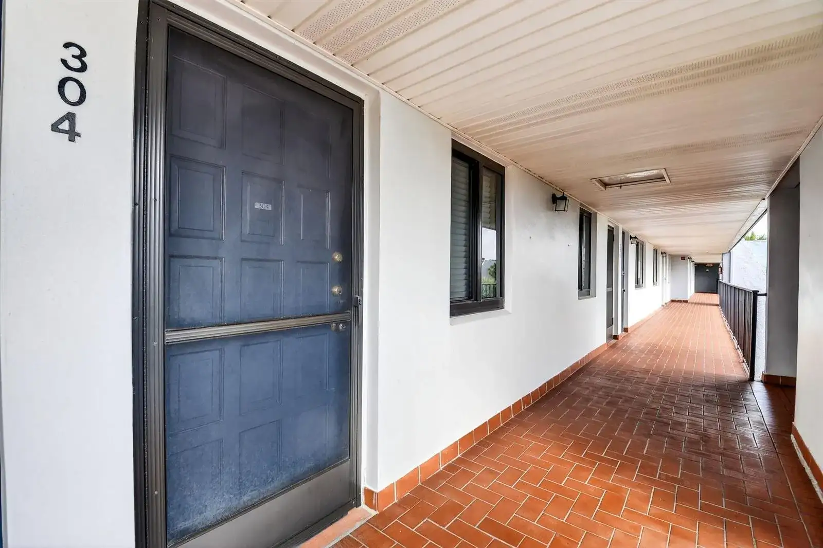 4248 Deste Court # 304, Lake Worth FL 33467 photo 3