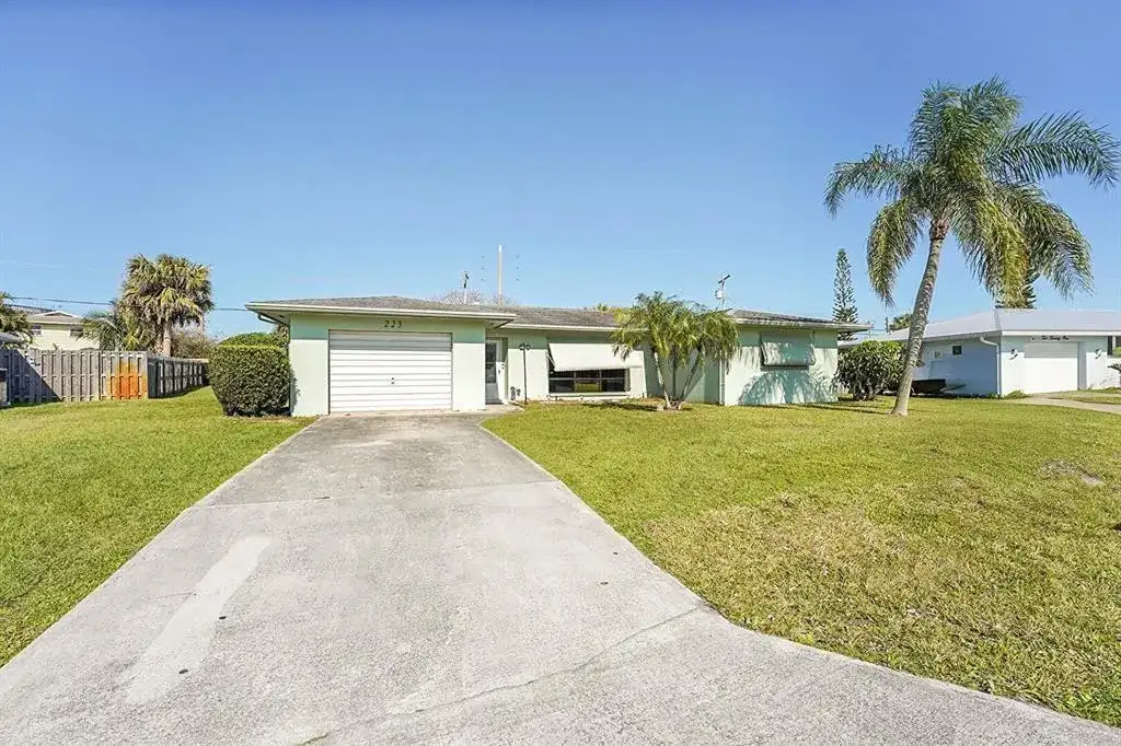 223 E Arbor Avenue, Port St. Lucie FL 34952 photo 2