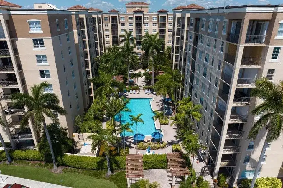 1805 N Flagler Drive # 107, West Palm Beach FL 33407 photo 3