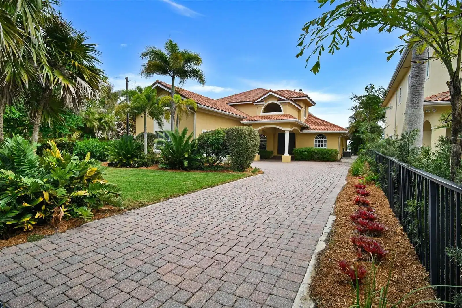 881 SE Saint Lucie Boulevard, Stuart FL 34996