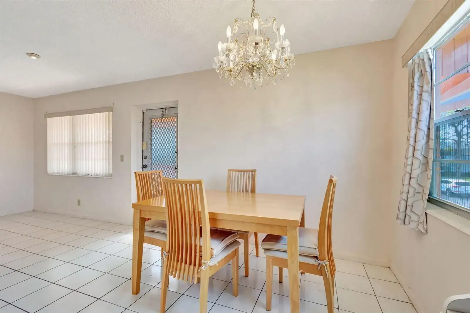 332 Sheffield N, West Palm Beach FL 33417 photo 4