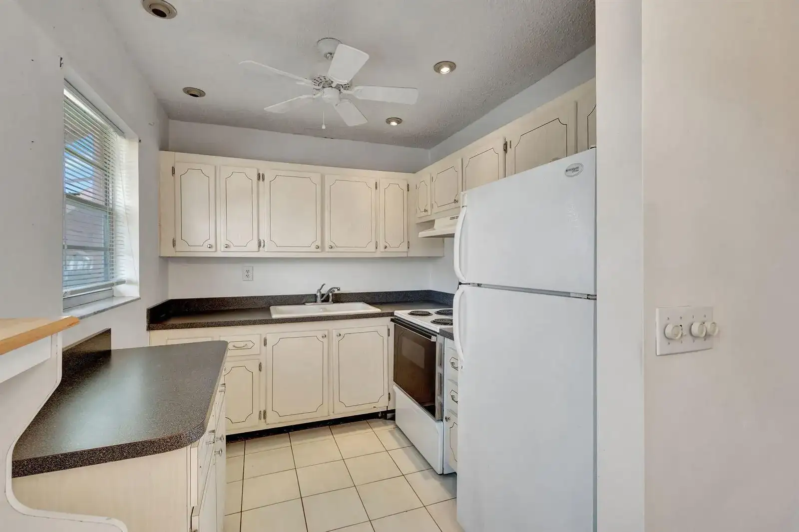 332 Sheffield N, West Palm Beach FL 33417 photo 5