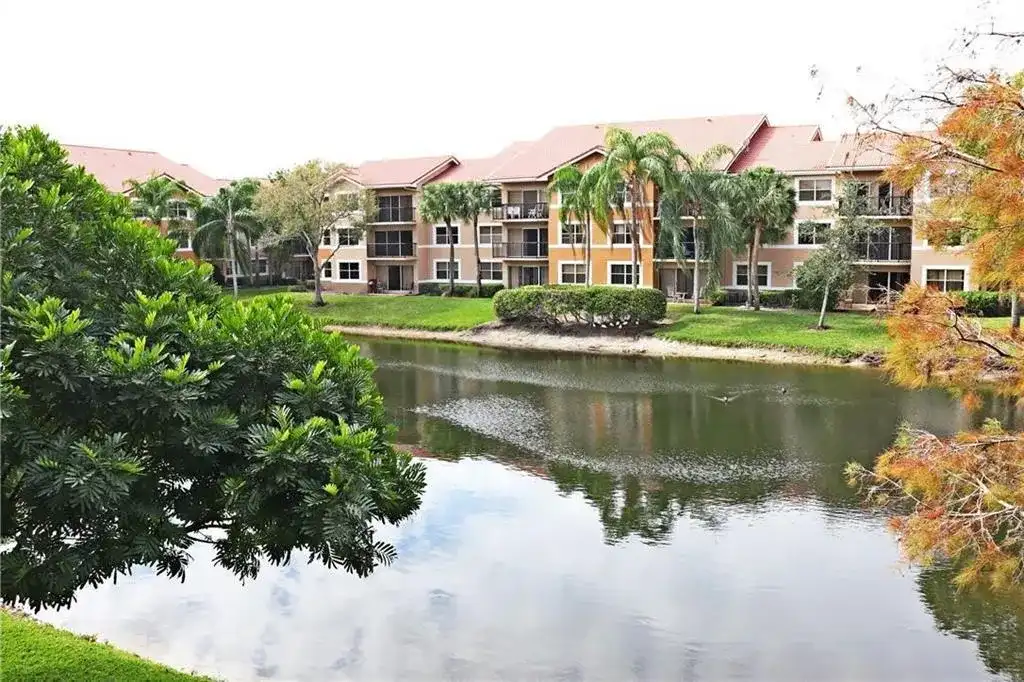8891 Wiles Road # 303, Coral Springs FL 33067