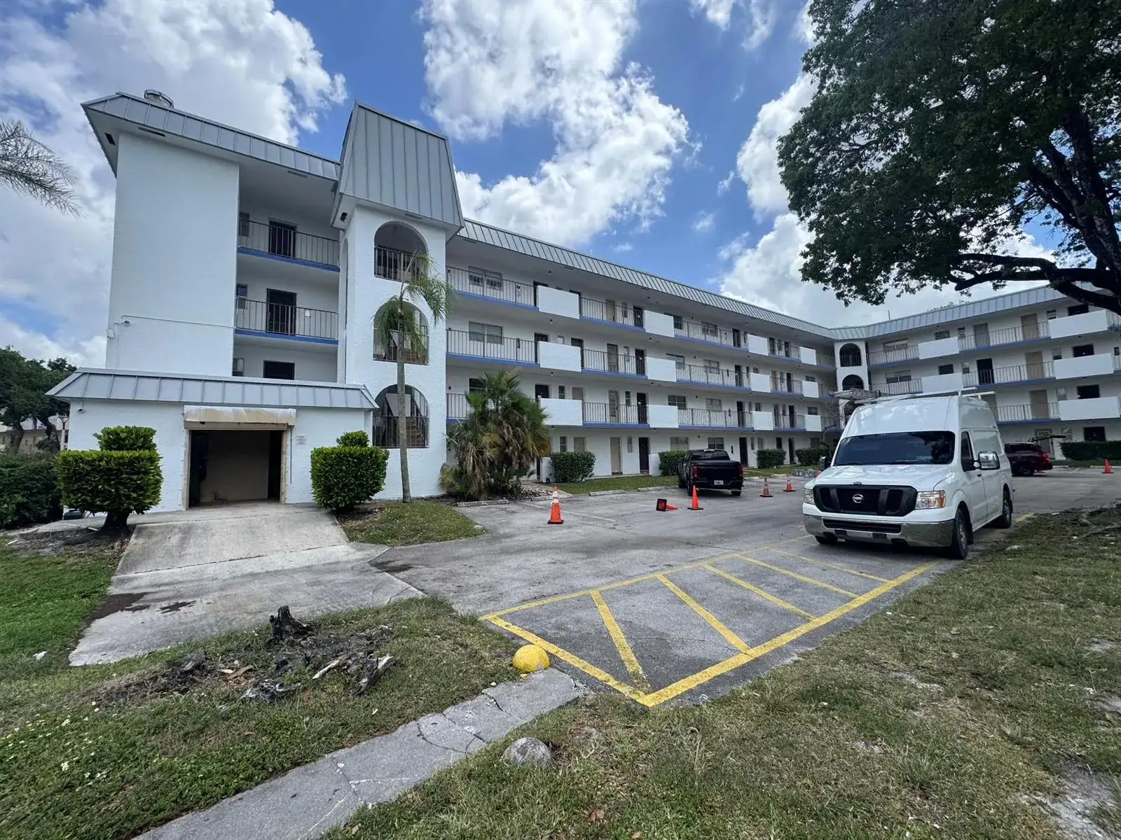 6300 S Falls Cir Drive # 314, Lauderhill FL 33319 photo 2
