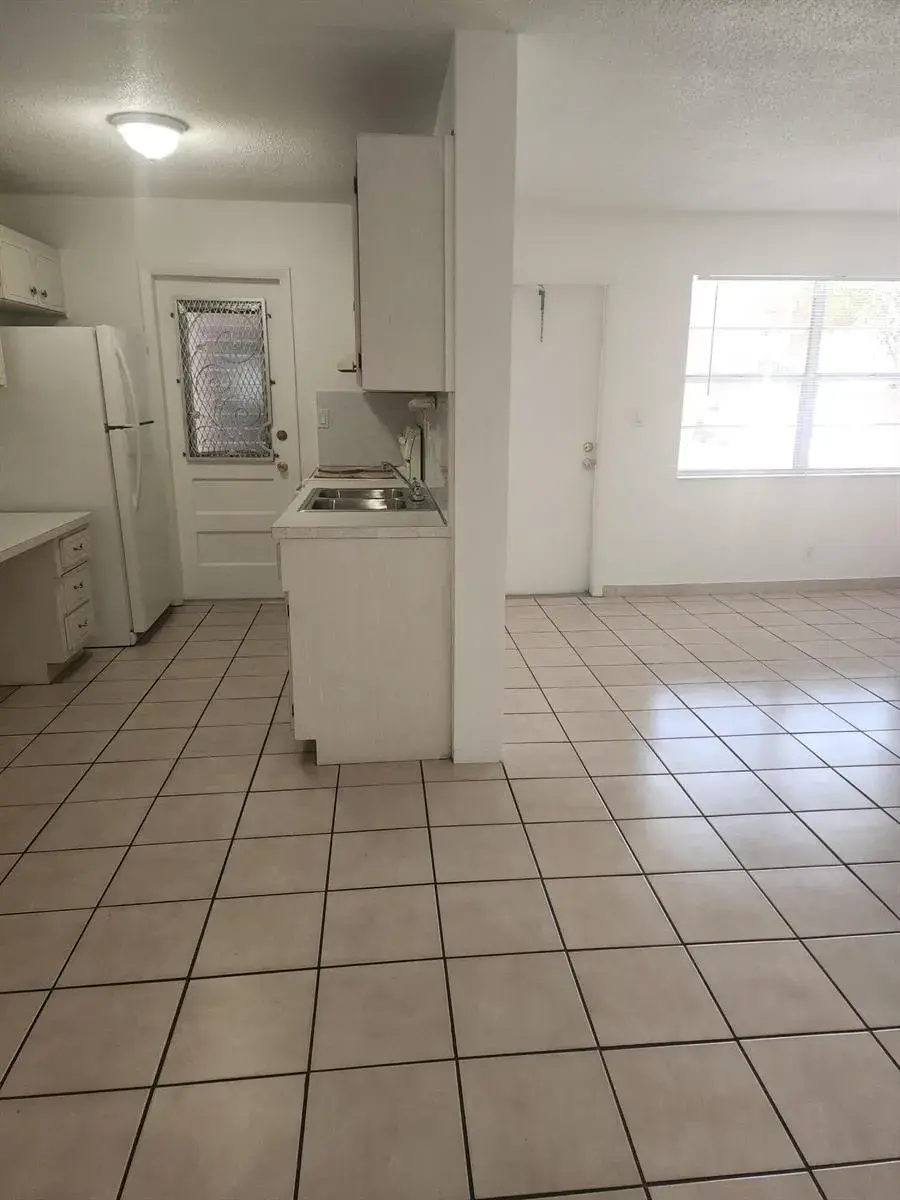 1007 N 19th Avenue # 4, Hollywood FL 33020