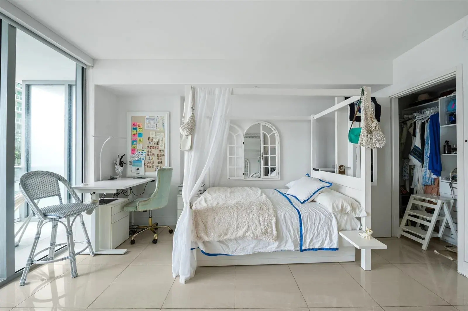 1300 Brickell Bay Drive # 1005, Miami FL 33131