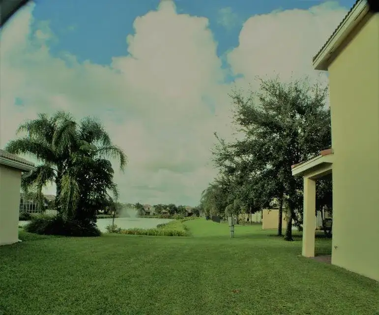 8887 Chestnut Ridge Way, Boynton Beach FL 33473 photo 2