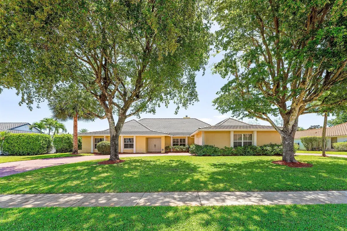 2099 Greenview Cove Drive, Wellington FL 33414