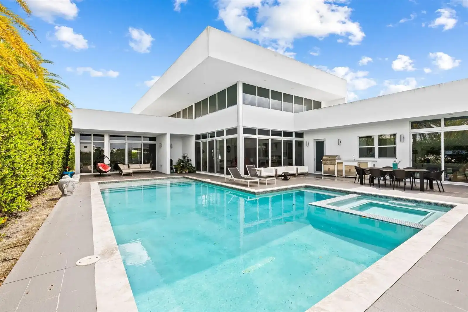16758 Natures Way, Weston FL 33326