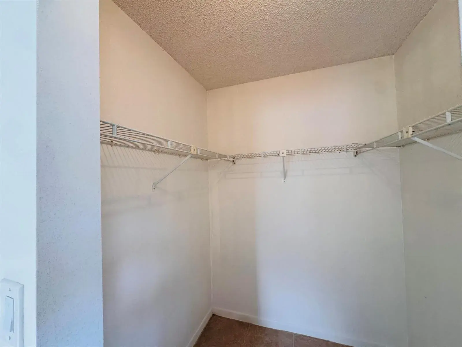 20681 NE 4th Place # 105, Miami FL 33179
