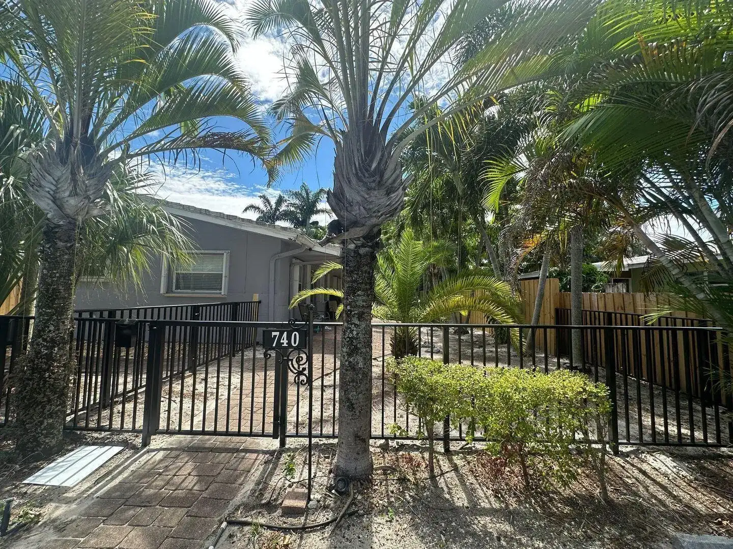 740 NE 37th Street # B, Oakland Park FL 33334