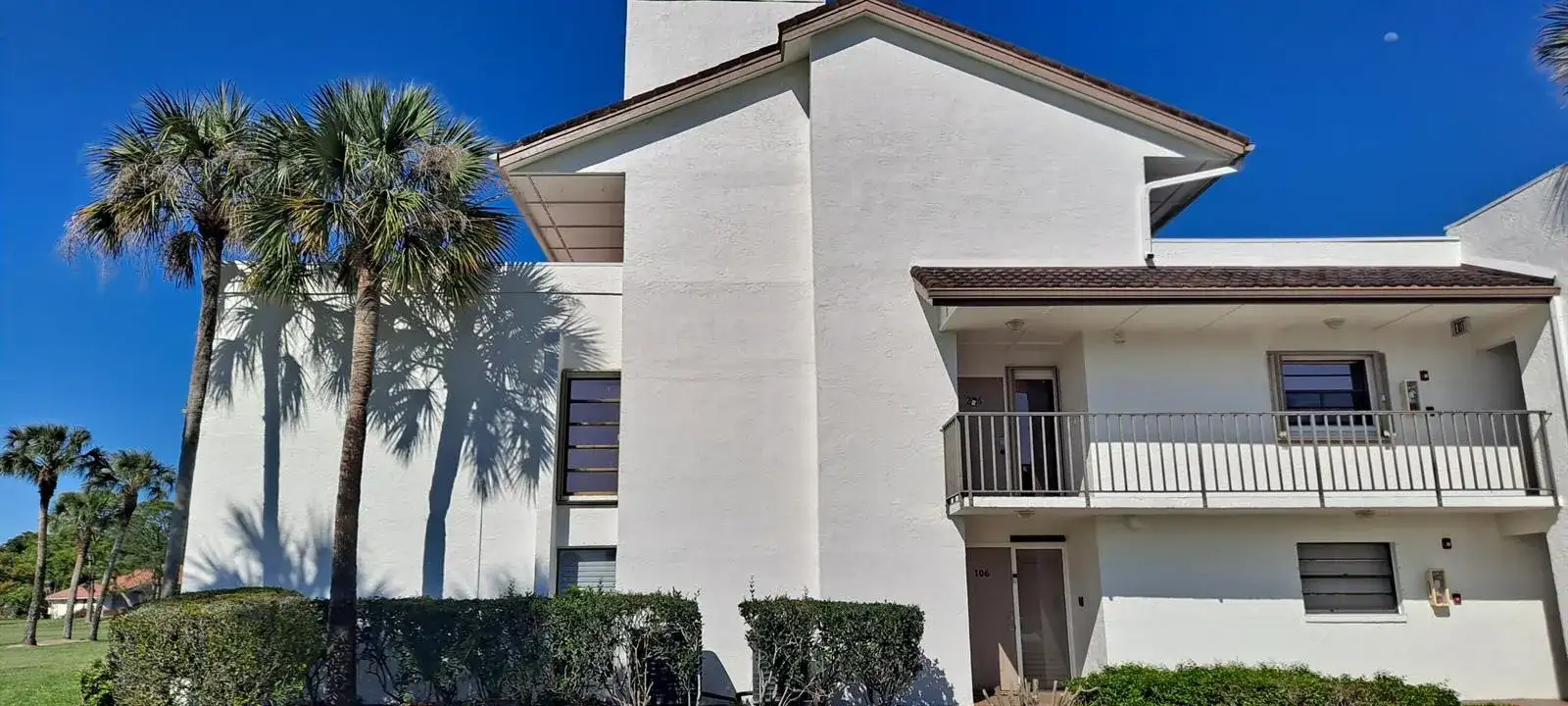 3500 Twin Lakes Terrace # 206, Fort Pierce FL 34951 photo 2