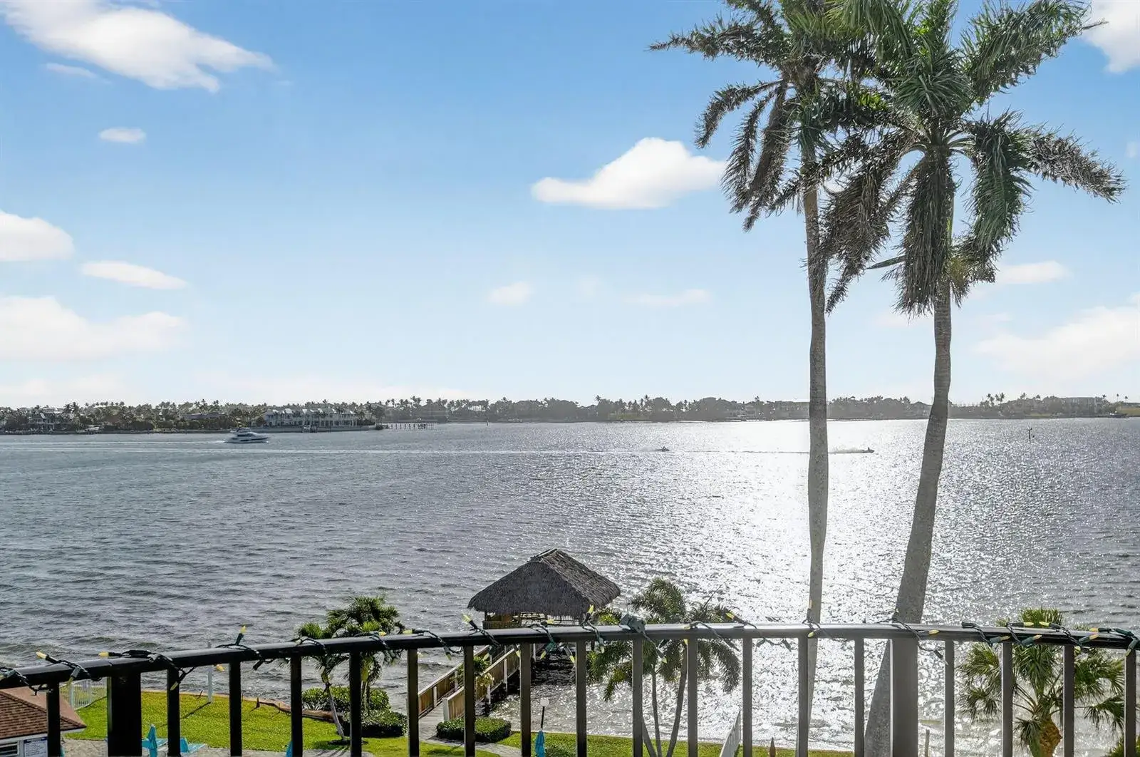 8200 Lakeshore Drive # 507, Hypoluxo FL 33462