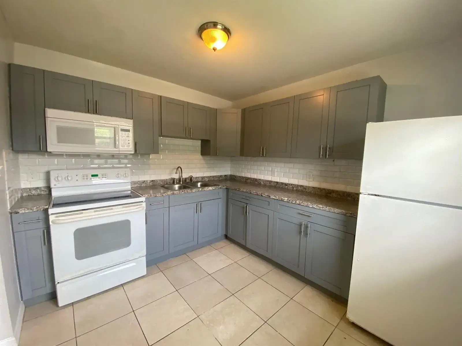 3208 Louisiana Avenue # 3, Fort Pierce FL 34947 photo 2