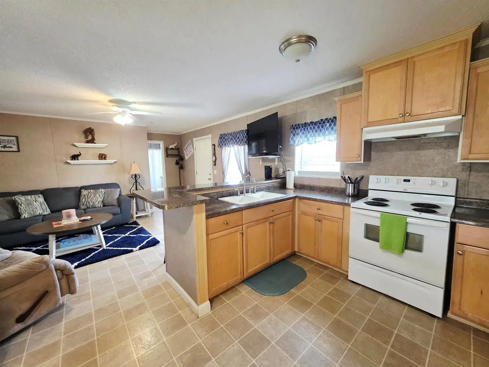 1501 Lake Drive W, Okeechobee FL 34974 photo 3