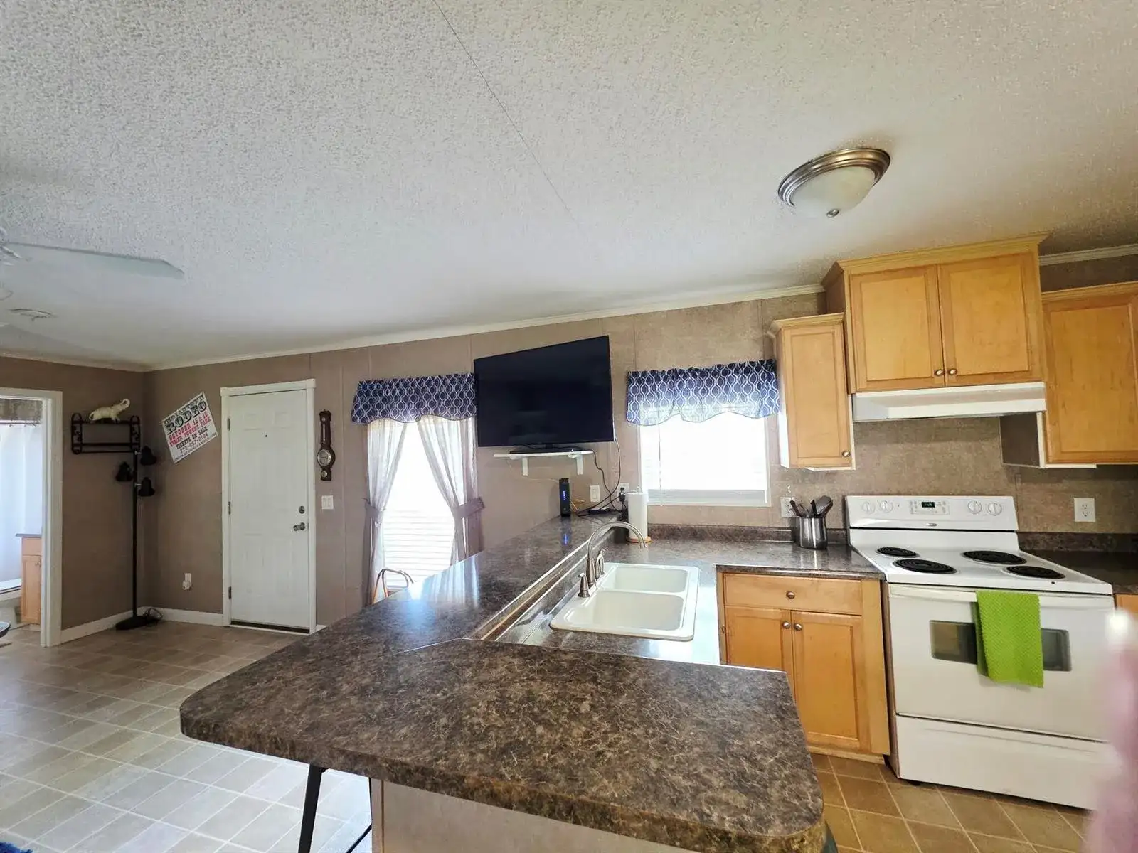 1501 Lake Drive W, Okeechobee FL 34974 photo 4