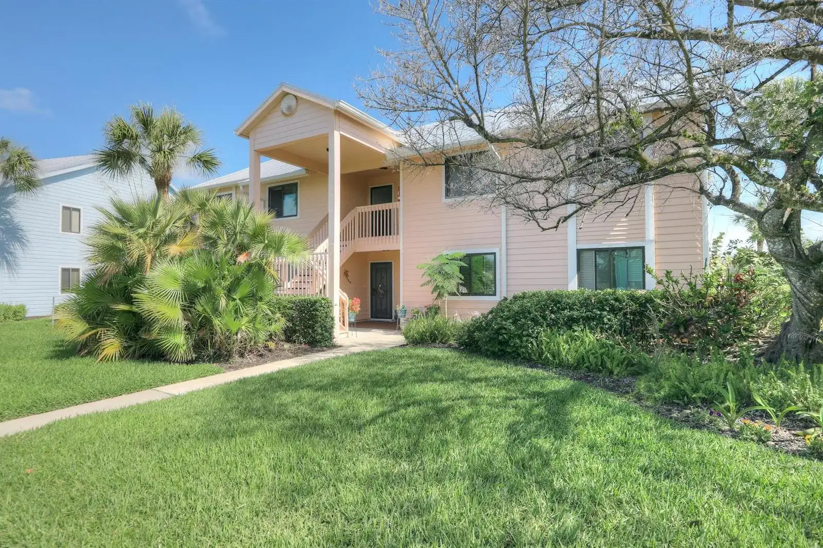 5720 Pelican Pointe Drive # 3, Sebastian FL 32958 photo 2