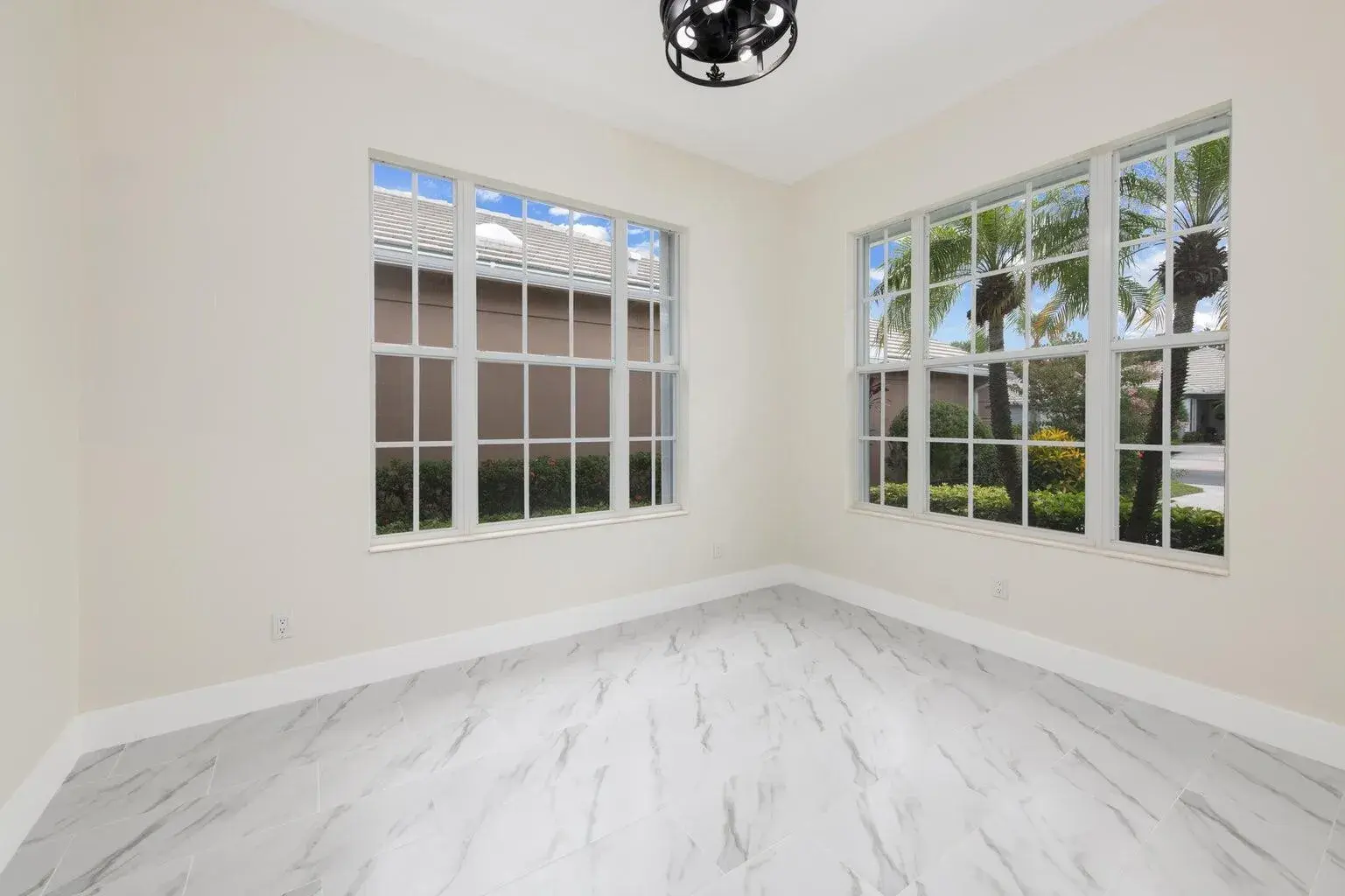 249 NW Bentley Circle, Port St. Lucie FL 34986