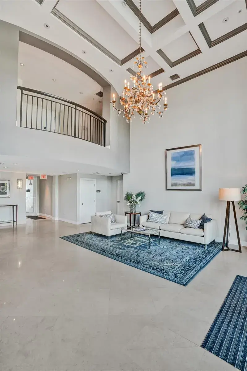 516 Hendricks Isle # 4a, Fort Lauderdale FL 33301