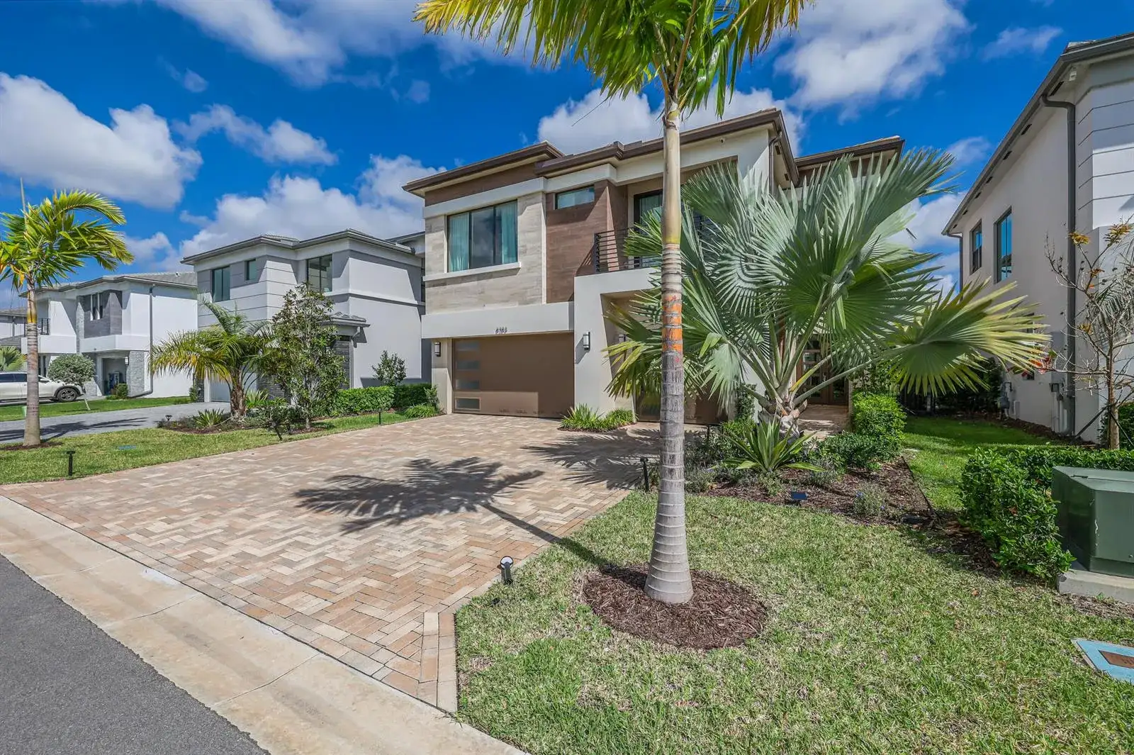 8283 Royal County Down Road, Boca Raton FL 33434 photo 2
