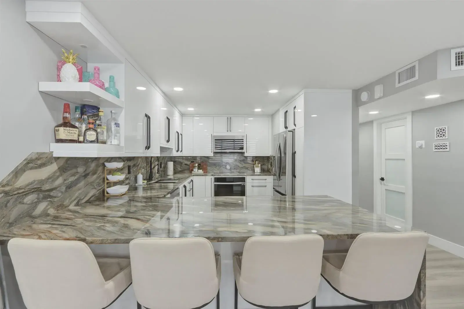 6039 Collins Avenue # 609, Miami Beach FL 33140