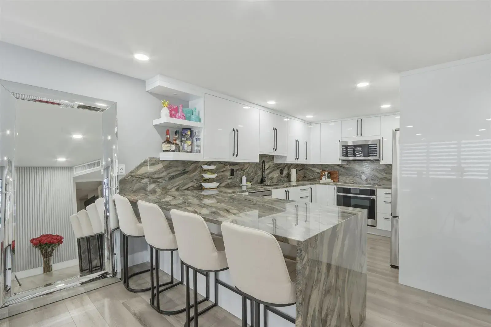 6039 Collins Avenue # 609, Miami Beach FL 33140