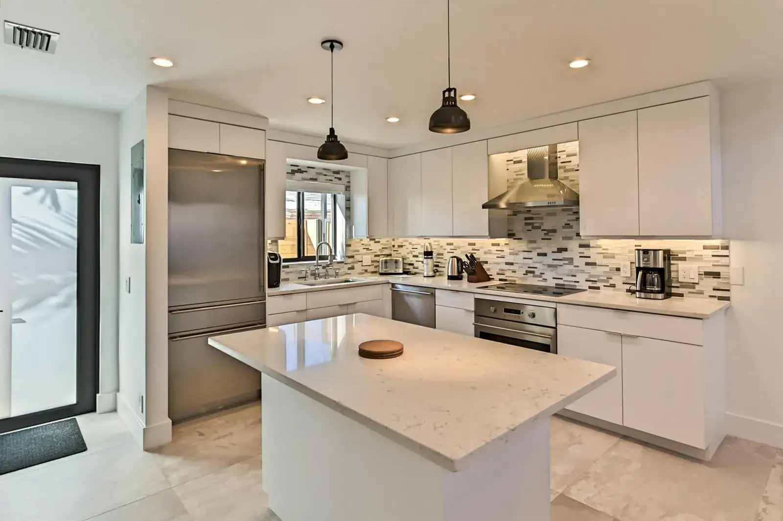 1955 NE 4th Street Unit 2, Deerfield Beach FL 33441 photo 2