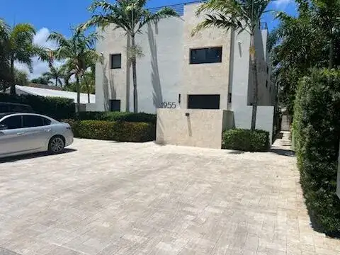 1955 NE 4th Street Unit 2, Deerfield Beach FL 33441 photo 4