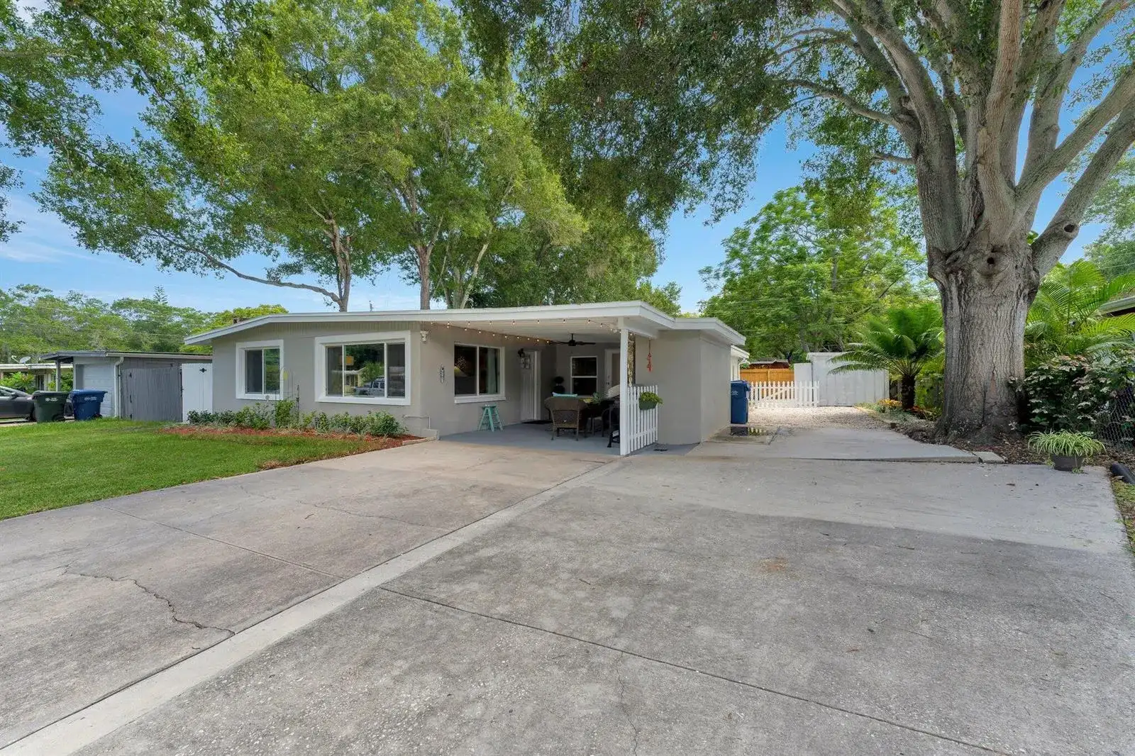 1555 Shirley Place, Largo FL 33770 photo 3